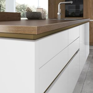 artego Küchen Griffmulde Q3 · 392 Goldoptik Lackiert